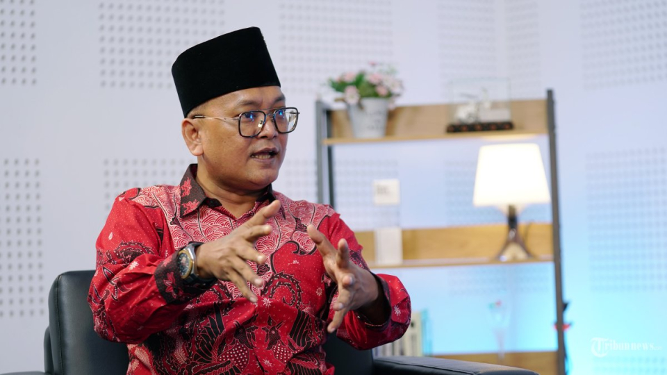 PDIP Menilai Menteri Prabowo Menunjukkan Loyalitas Ganda karena Masih Menganggap Jokowi Bos Mereka