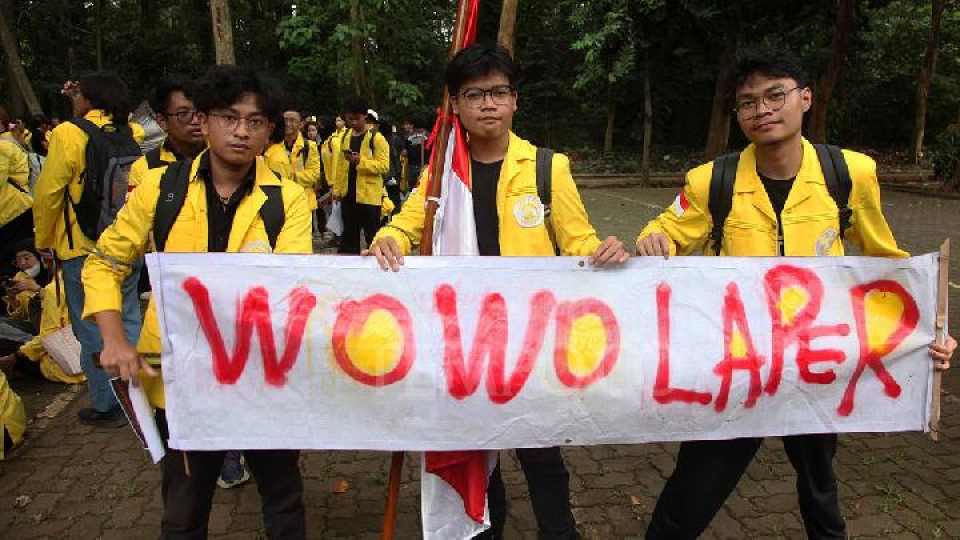 Isi Tuntutan BEM SI Lewat Demo Indonesia Gelap