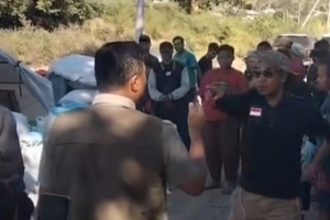 Viral Camat Ngamuk ke Petugas BNPB: Saya Stres, Bantuan Sedikit untuk Bagi ke Banyak Orang