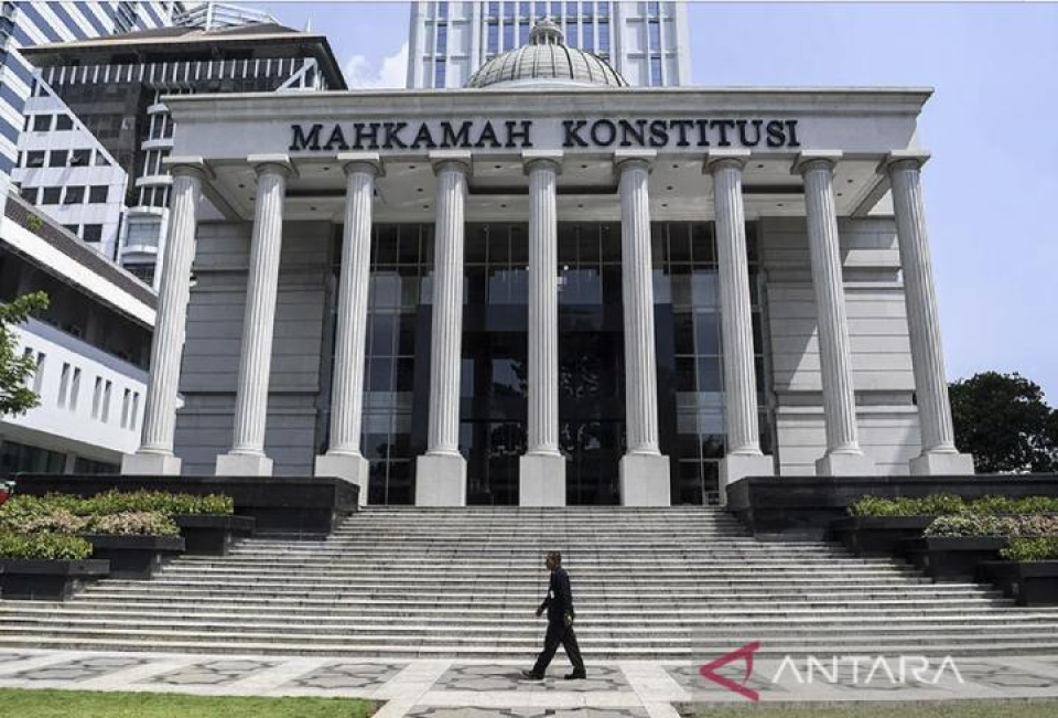 MK Putuskan Polisi Aktif Tidak Boleh Menduduki Jabatan Sipil