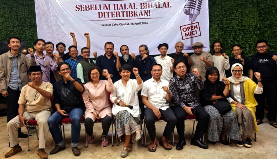 Dukungan untuk Prof Siaful Mujani dalam acara halal bihalal yang digelar Komunitas Ciputat dengan tajuk “Sebelum Halal Bihalal Ditertibkan!” pada Kamis (16/4/2026). 