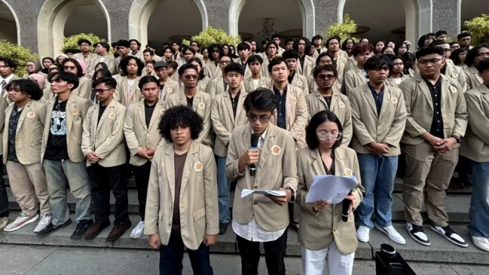 Mengapa mahasiswa UGM menggeruduk acara Budiman Sudjatmiko? – 'Kami muak dan tidak percaya dengan rezim'