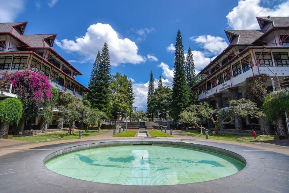 Penjelasan ITB Tentang Gelar Lulusan Sarjana dan Profesi