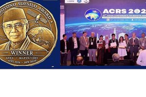 Dua peneliti Indonesia, Yustinus Seno dan Serliah Nur, meraih Indroyono Soesilo Award 2026 pada penutupan Asian Conference on Remote Sensing (ACRS) ke-47 di New Delhi, India, Jumat (16/10/2026), melalui riset pemetaan hutan dan bahasa daerah. /ANTARA/HO-KBRI Washington.