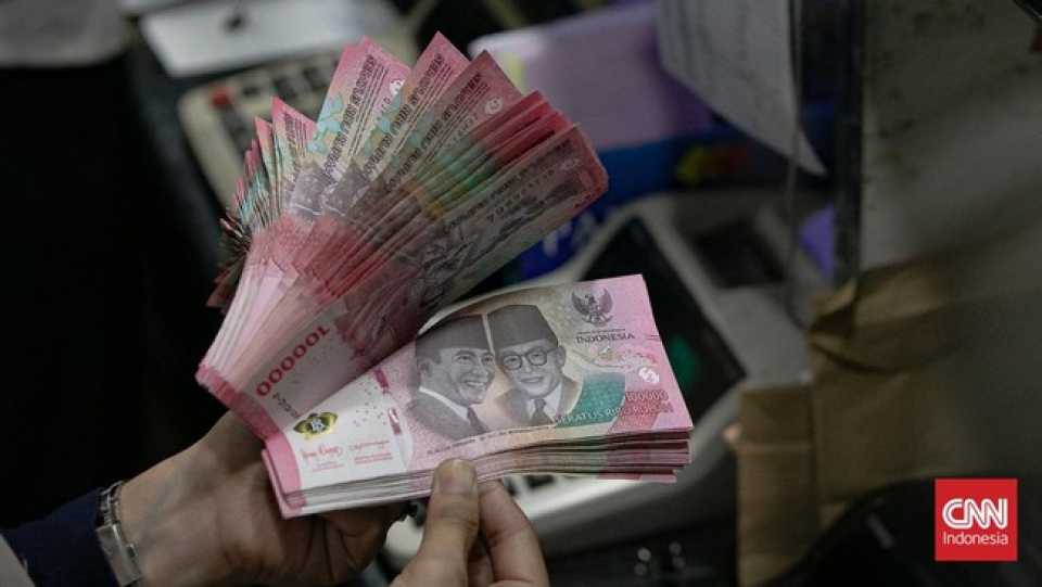 Merosot Lagi, Rupiah Tembus Rp17.704 Pagi Ini