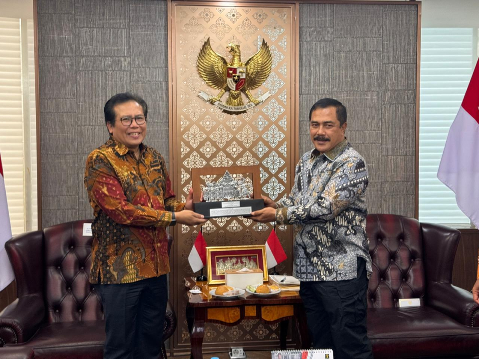Bebas Visa Kunjungan Kazakhstan ke Indonesia Berlaku 9 Juli 2026
