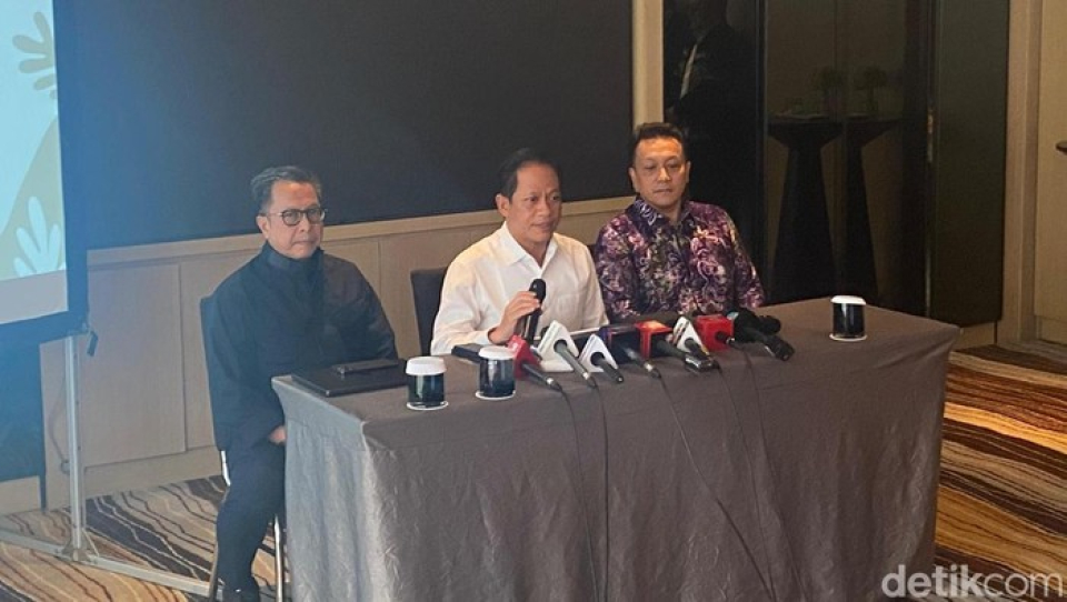 Menteri Lingkungan Hidup (LH), Hanif Faisol Nurofiq, menjelaskan temuan kerusakan lingkungan di empat wilayah pertambangan kawasan Raja Ampat 