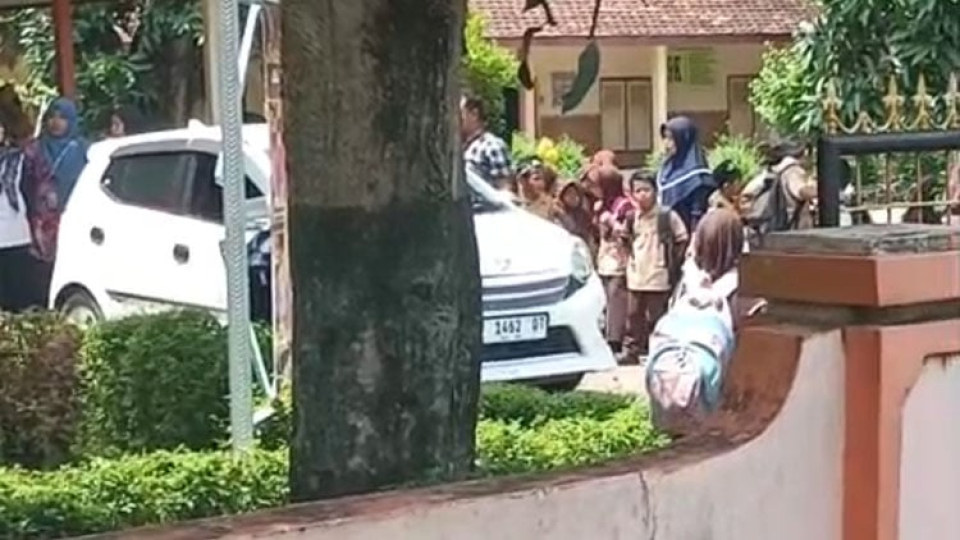 Keramaian di SD 1 Getassrabi Kudus usai ramai hoaks keracunan menu MBG, Jumat (7/11/2025).