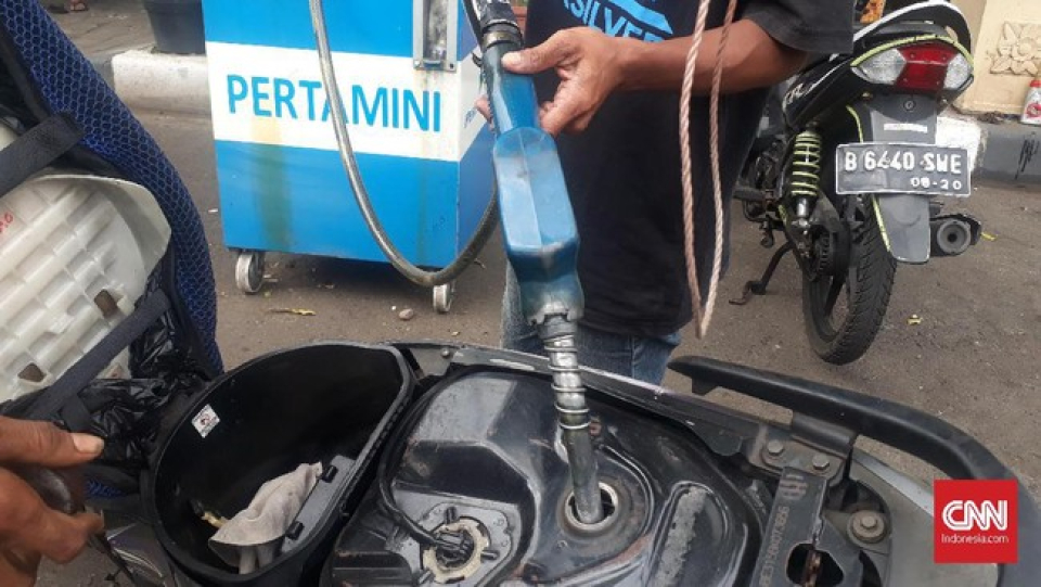 BBM di Bengkulu Langka, Harganya Tembus Rp30 ribu per Liter
