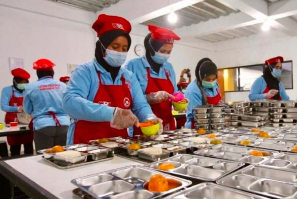 BGN Nunggak Gaji Ribuan Staf Dapur MBG Selama 3 Bulan, Nilainya Capai Rp 1 Triliun