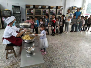 Enam orang penyedia makanan untuk siswa TK di China dihukum 15 tahun penjara. Dokumentasi Istimewa