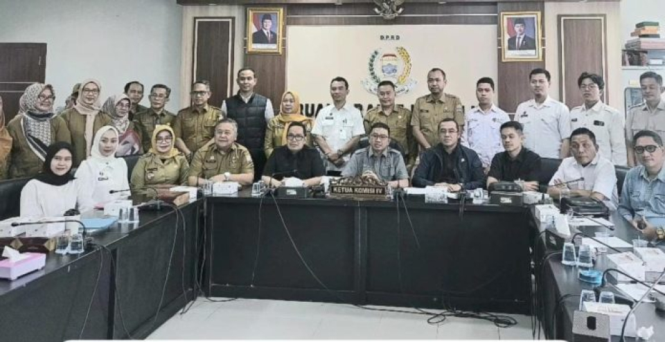 Temuan Miris Komisi IV DPRD Palembang: Program MBG di SMPN 31 Sajikan Roti Kadaluarsa hingga Buah Berulat