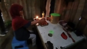 Hanya Berjarak 43 Km dari Kantor Gubernur Jateng, Munarti Sekeluarga 20 Tahun Tak Tersentuh Listrik