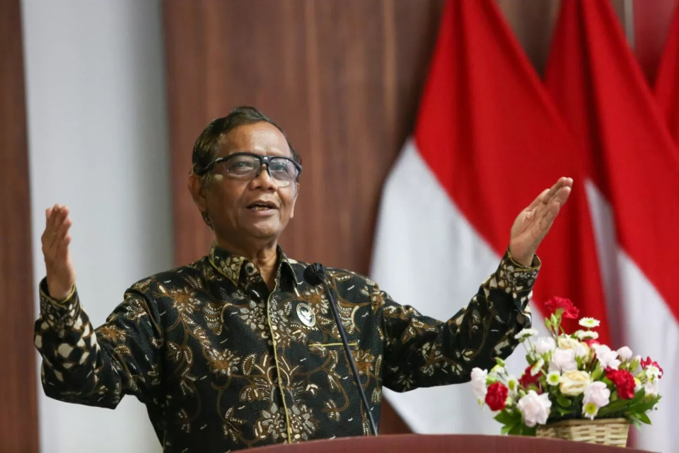 Mahfud MD Ajukan Amicus Curiae Bela Rudi S Kamri