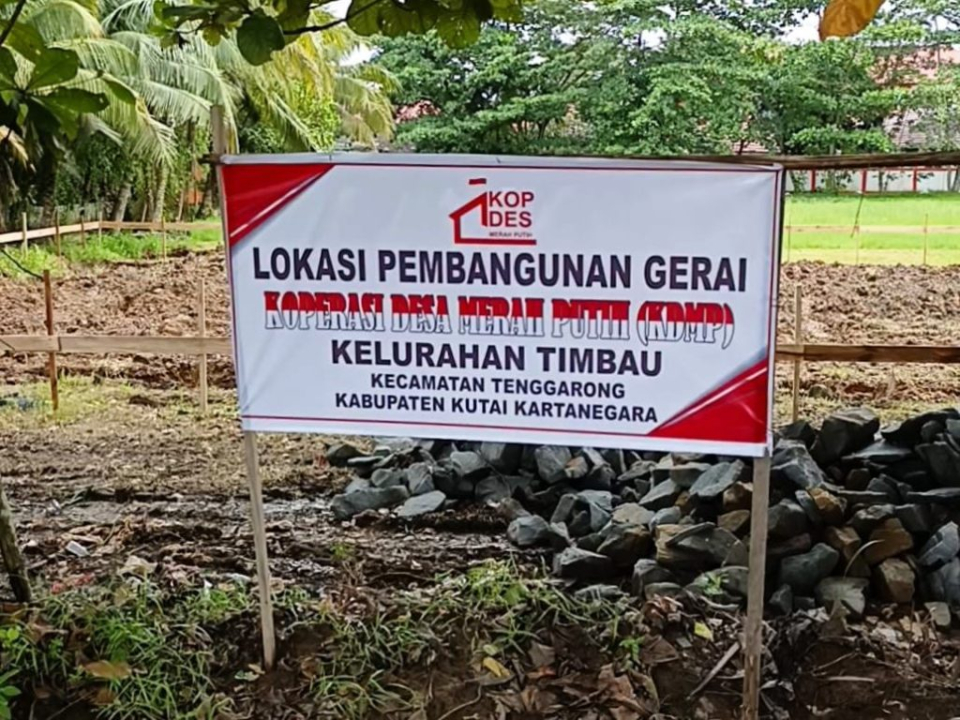 Warga Timbau Kukar Protes Lapangan Bola Dibangun Gedung Koperasi Desa Merah Putih