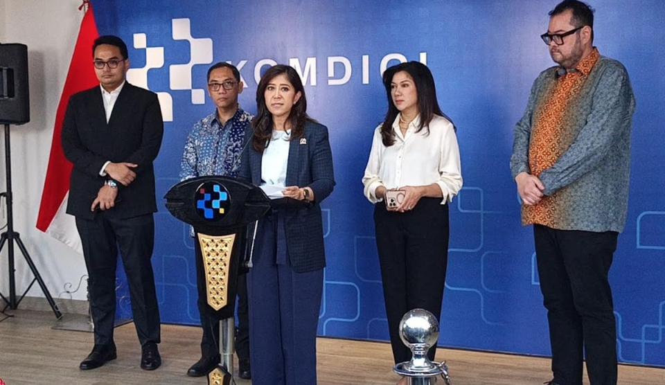 Menkomdigi Bantah Isu Gugat Video Amien Rais: Hanya Take Down!